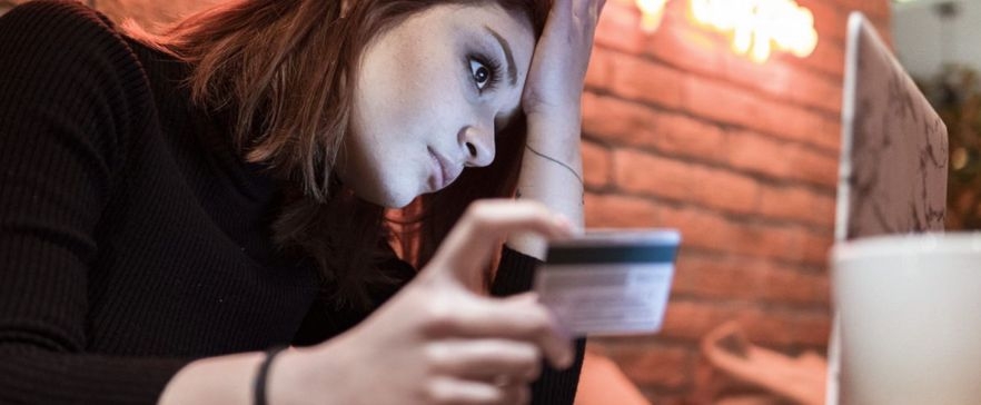 Frau wurde Opfer von Phishing