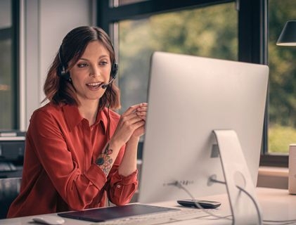 Contact Center Mitarbeiterin