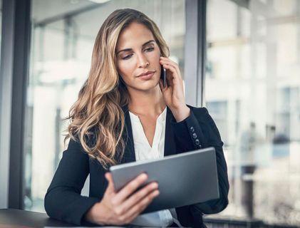 Business-Kundin bucht Datenanschlüsse