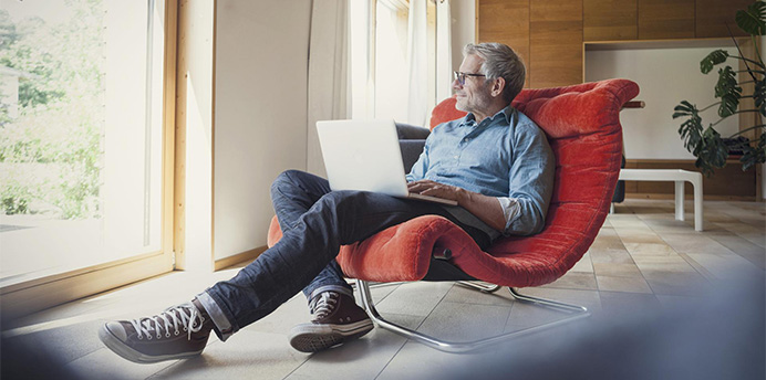 Ob als Printausgabe oder online - GIGAZEIT informiert Sie regelm&auml;&szlig;ig &uuml;ber interessante Themen.