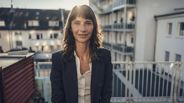 Warum Breitbandkabel? Mit dem hybriden Kabel-Glasfasernetz von Vodafone werden digitale Daten in H&ouml;chstgeschwindigkeit &uuml;bertragen.