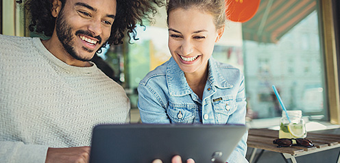 Fragen werden in einem Beratungsgespr&auml;ch beantwortet