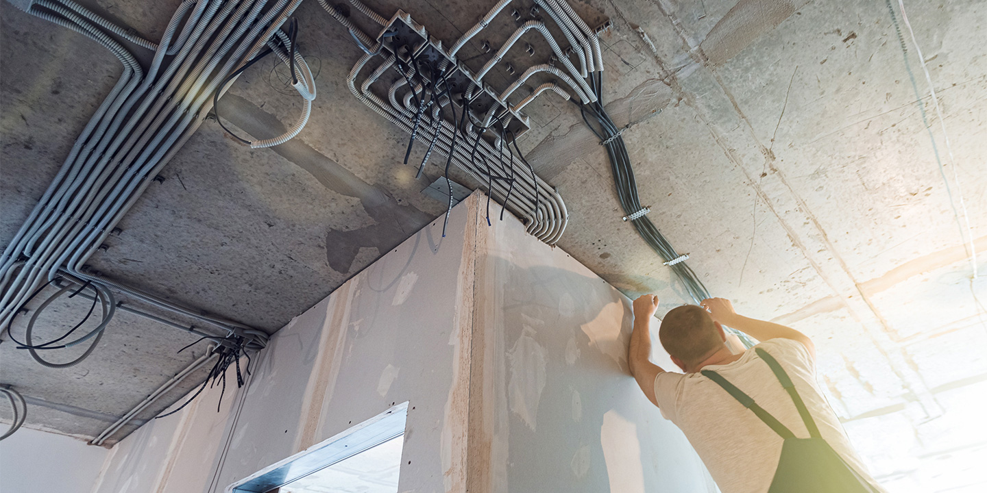 Geb&auml;udesanierung: Energie &amp; Kosten sparen