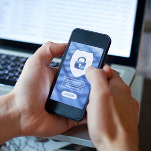 Cyber Security-Darstellung auf dem Smartphone