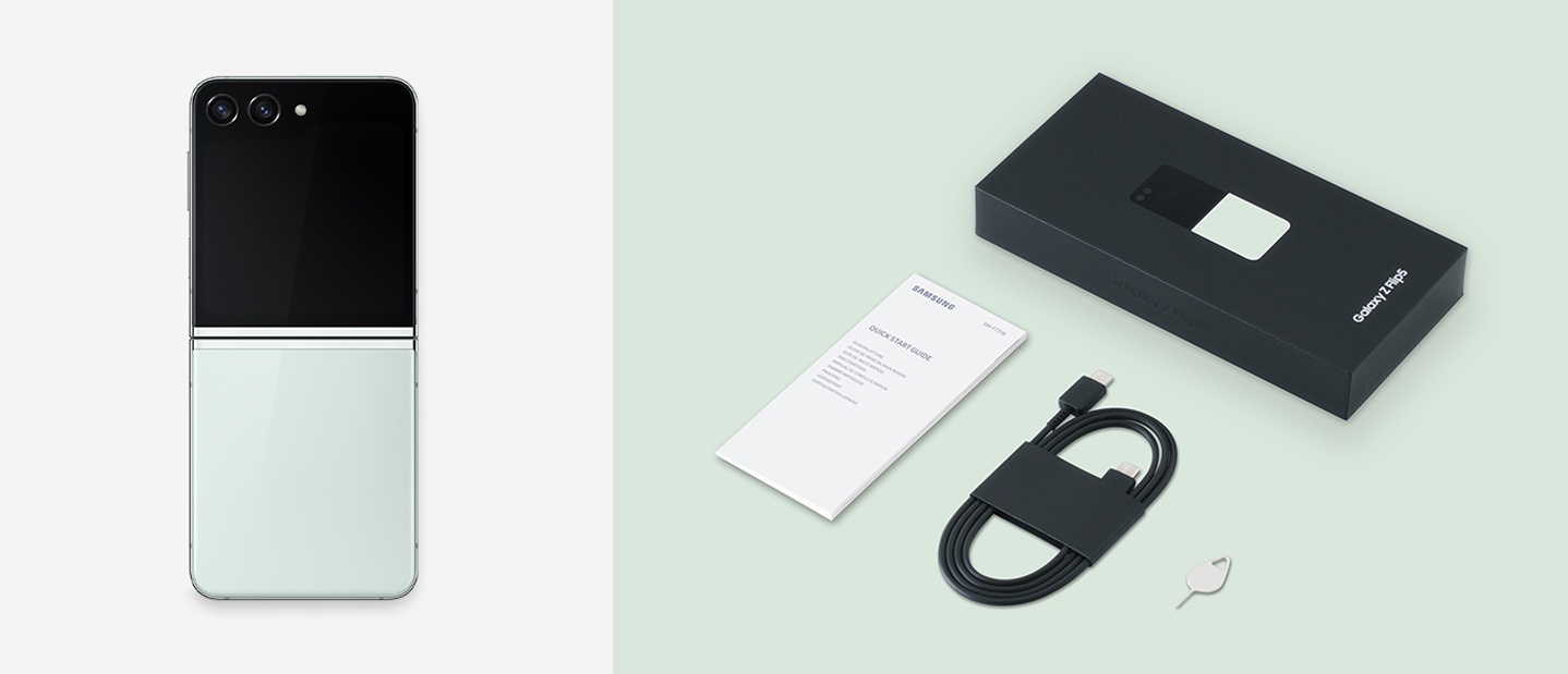 Galaxy Z Flip5 in Mint, ge�ffnet und von hinten gesehen. Als n�chstes, was in der Box ist: Schnellstartanleitung, Datenkabel und Auswurfnadel.