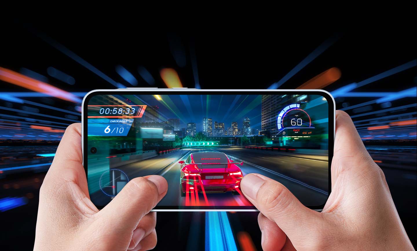 Ich-Perspektive eines Rennspiels, das auf einem Smartphone gespielt wird, das in zwei H�nden gehalten wird. Das Spiel zeigt einen roten Sportwagen, der nachts �ber eine Stadtautobahn rast.